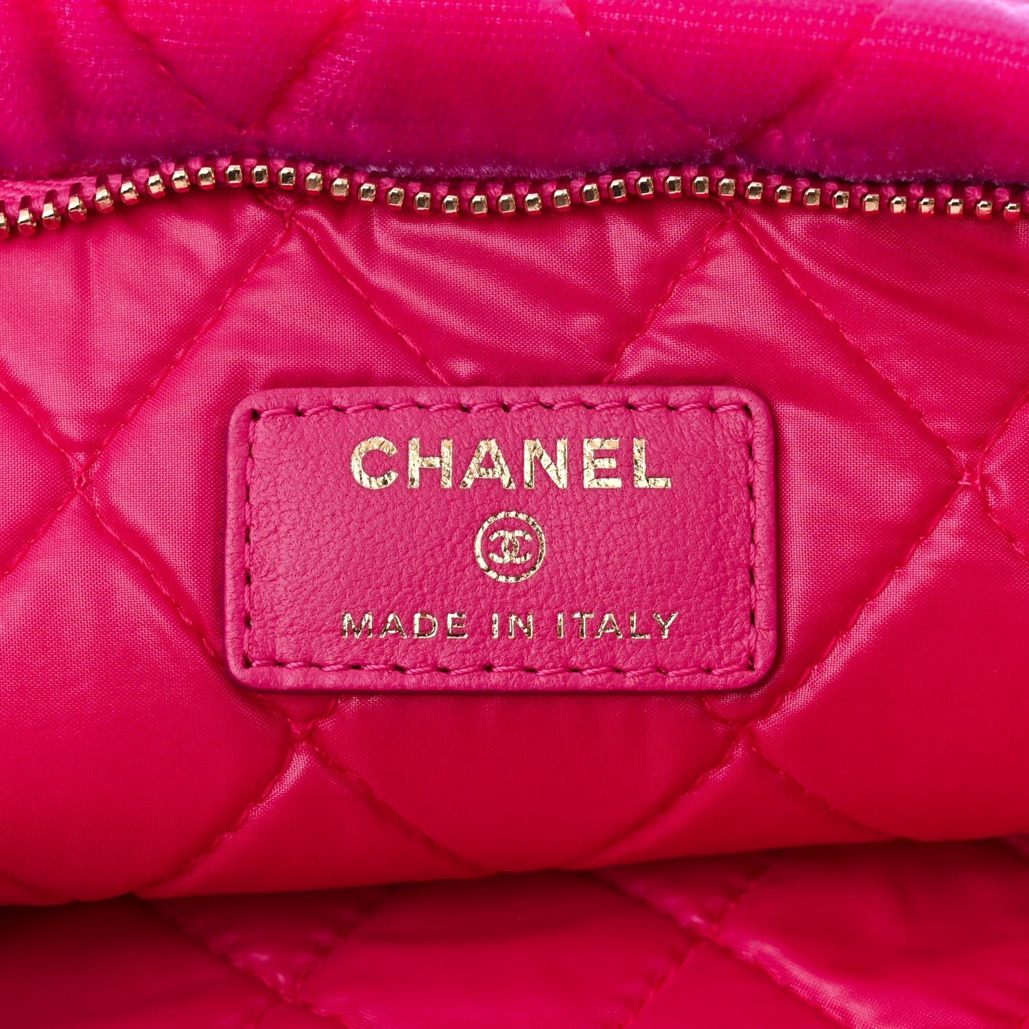 Velvet Quilted CC Beauty Clutch Pink - Image 7