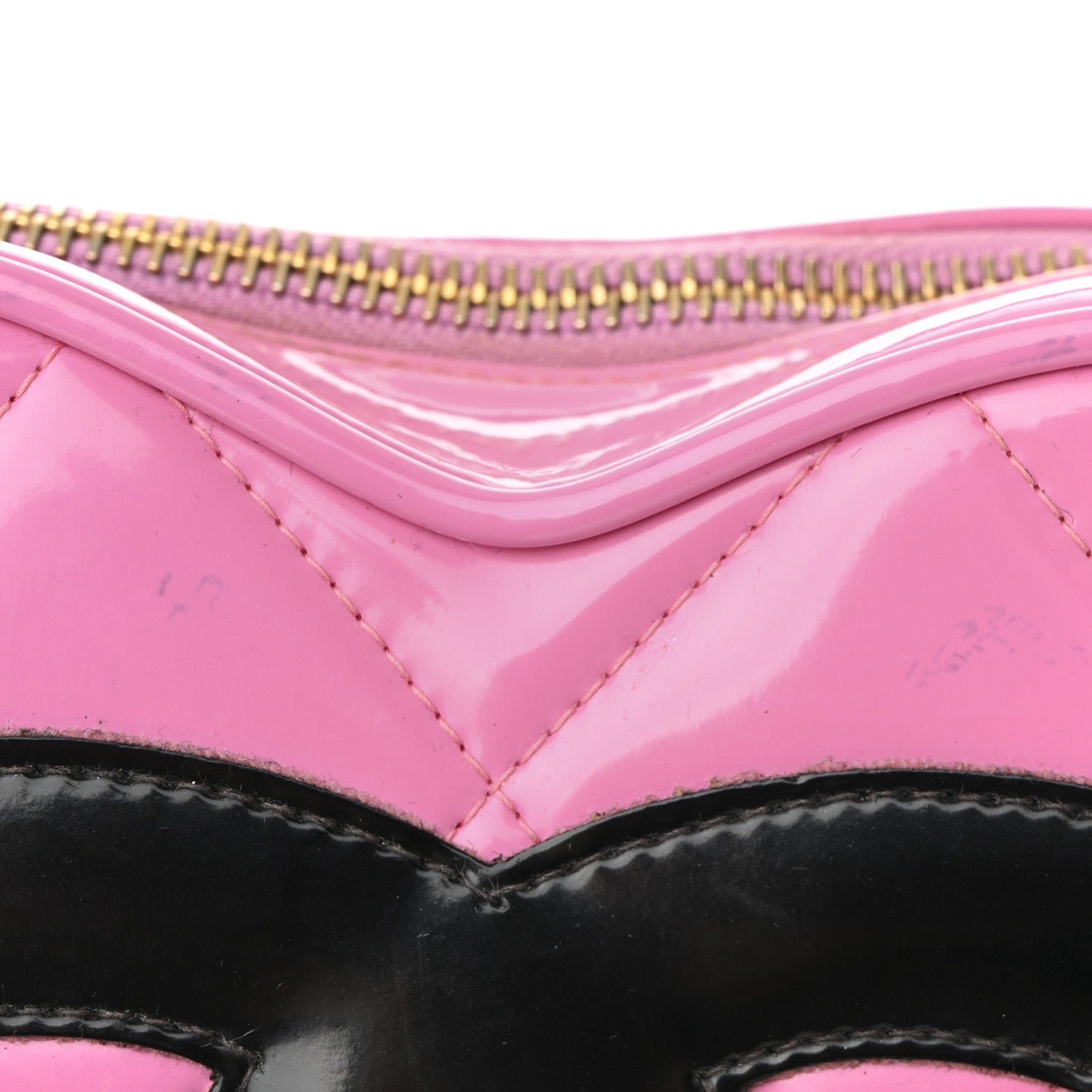 Patent CC Heart Vanity Case Pink - Image 13