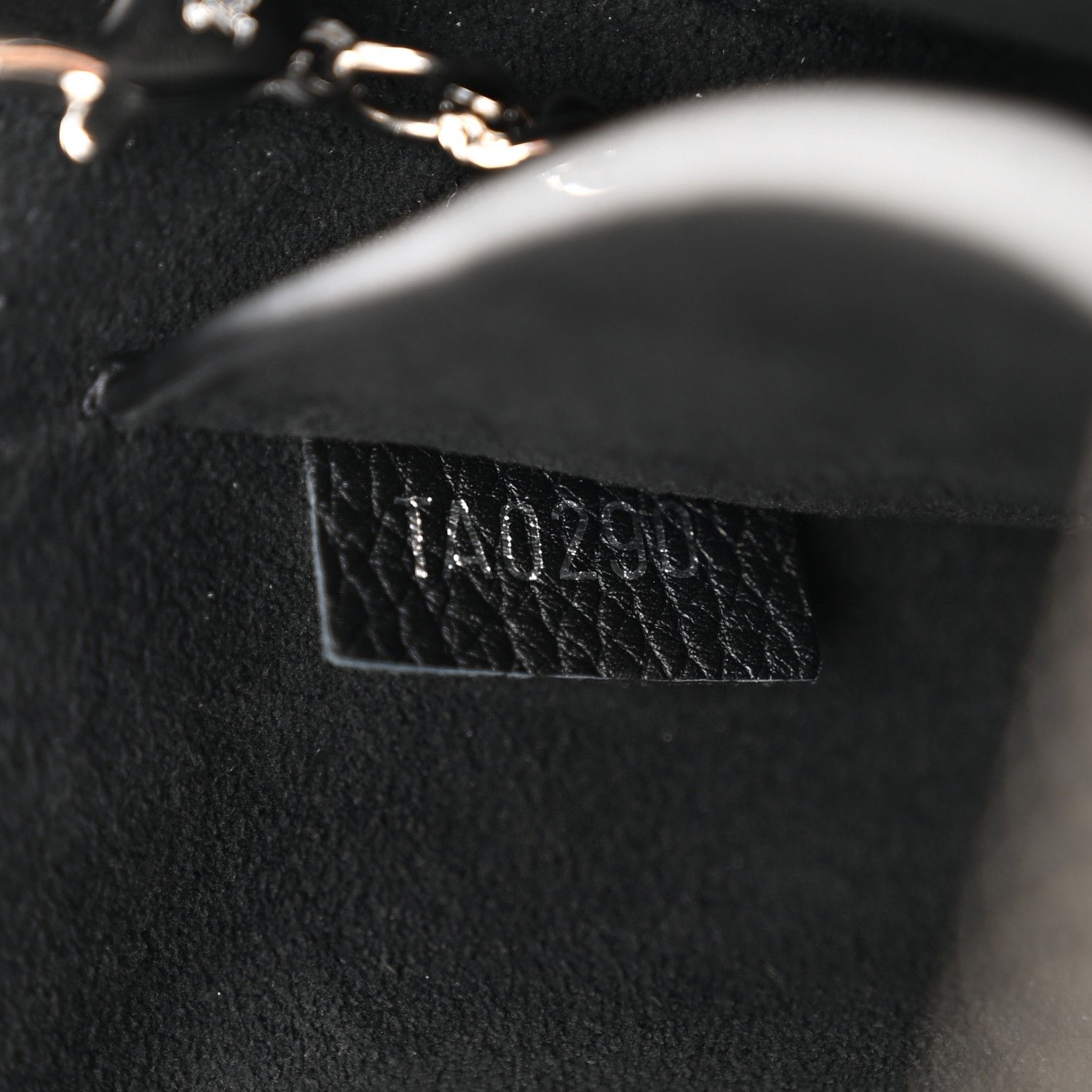 Soft Calfskin My Lockme Chain Pochette Black - Image 7