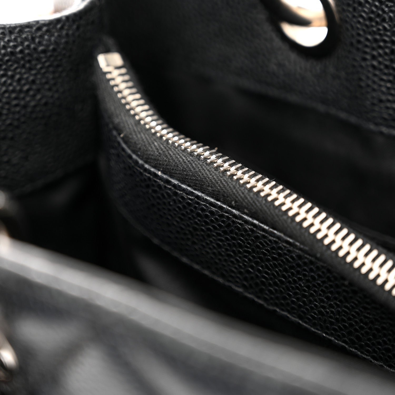 Caviar Quilted Grand Shopping Tote GST Black - Image 13